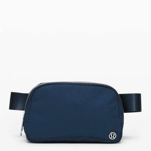 NWT Lululemon TRUE NAVY Everywhere Belt Bag Extended Strap